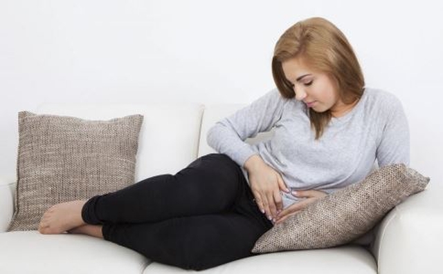 产后26天偶尔小腹痛，专家告诉你应该怎么做