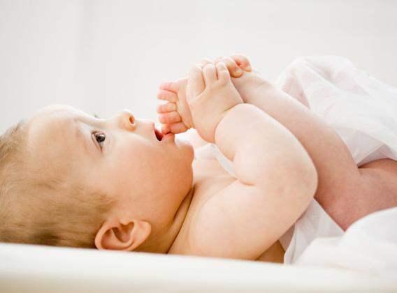 2岁宝宝蛔虫症，早期发现为关键