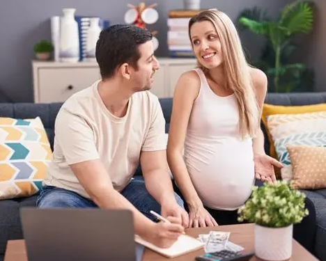 孕期自学要掌握基本的孕期知识，关注自己和宝宝的健康