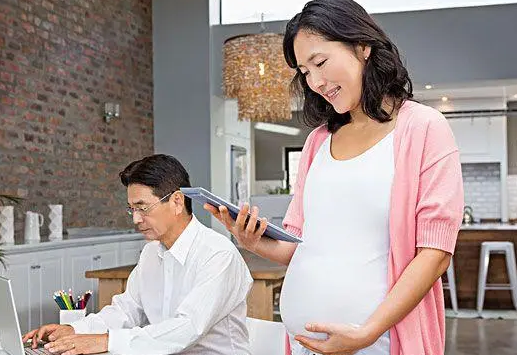 43岁女性怀孕之后注意事项有很多，这四点为重点需要关注的事情