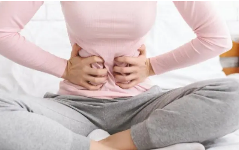 什么原因导致女性来月经之后出现子宫疼痛？