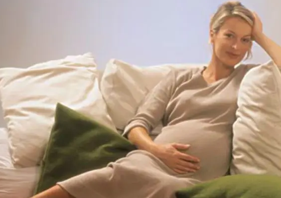 怀孕期间查出输卵管堵塞，整个孕期输卵管会一直堵塞吗？