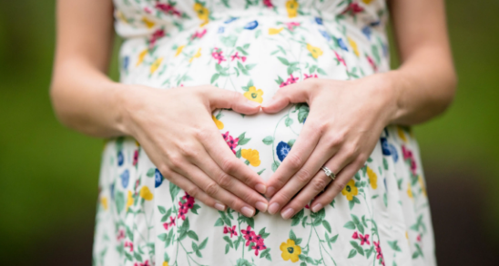 40岁女性再生育是自然受孕还是试管?了解二者的成功率就知如何选择