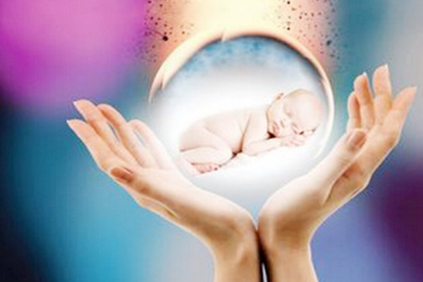 输卵管积水的患者在武汉做试管婴儿选择哪家医院好？