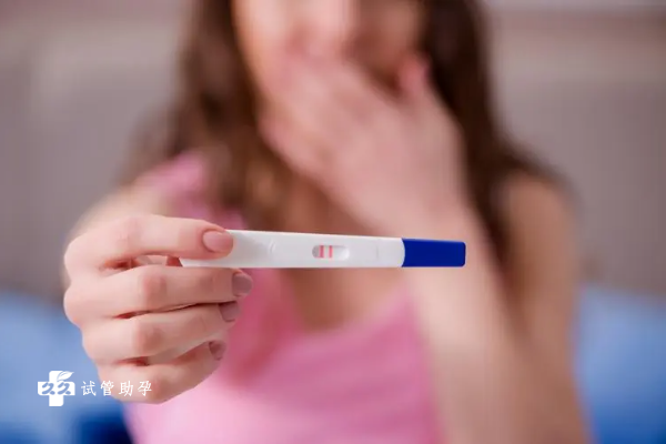 如何使用验孕棒，正确分辨验孕棒结果