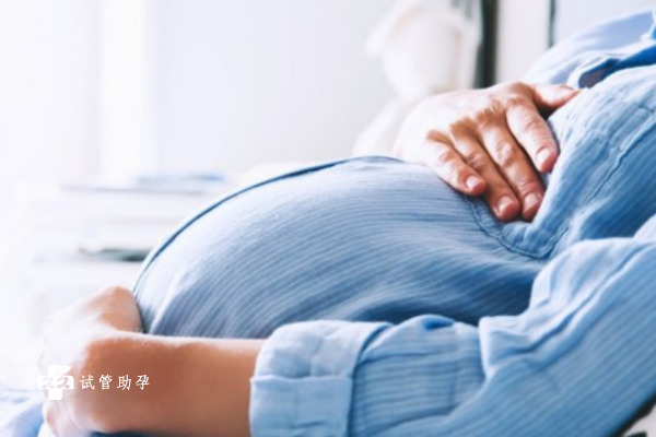 女性怀孕三周做B超检查能检查出来吗？