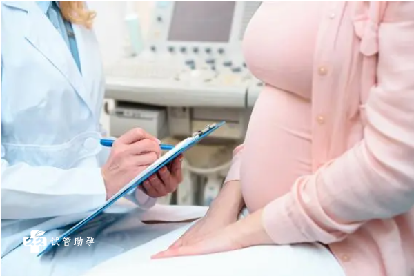 幼稚子宫做试管要注意什么？孕晚期如何缓解身体不适？