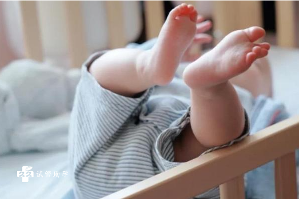一岁半宝宝可以穿23码鞋子吗，教你选择适合的宝宝鞋号